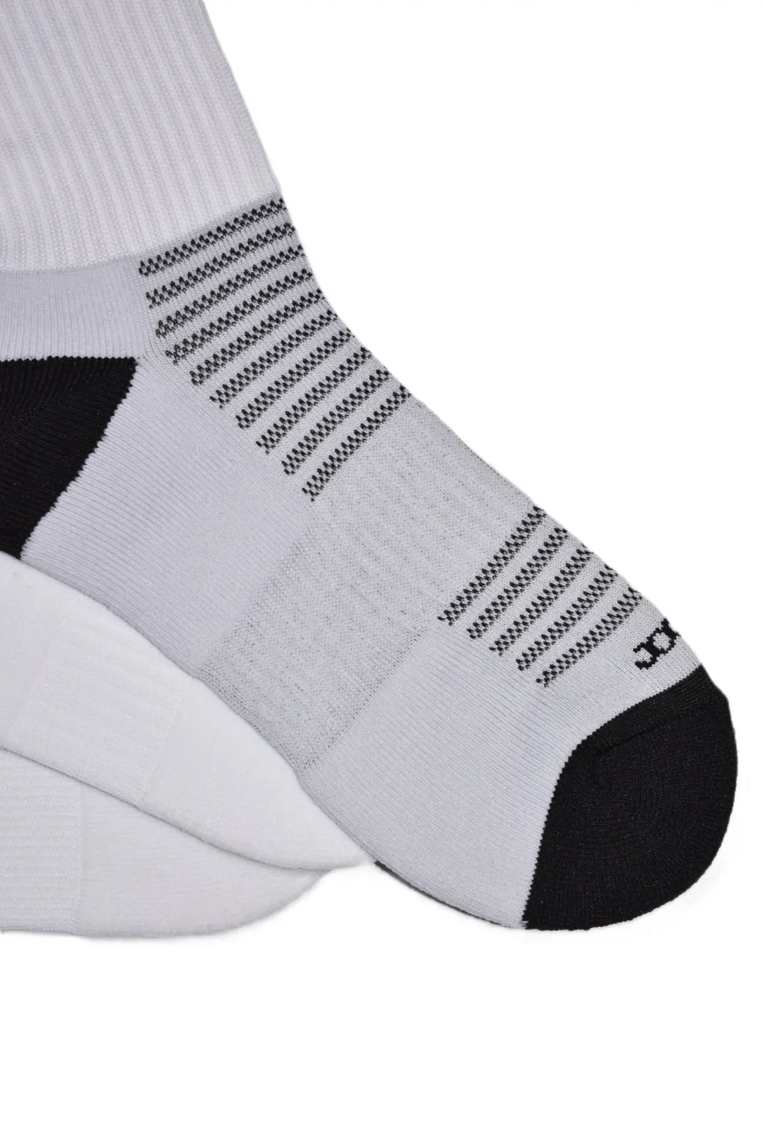 medias canilleras deportivas JOGO, diseño clásico y versátil se adapta perfectamente a tu día a día, ya sea para acompañar tu look casual o tu rutina deportiva