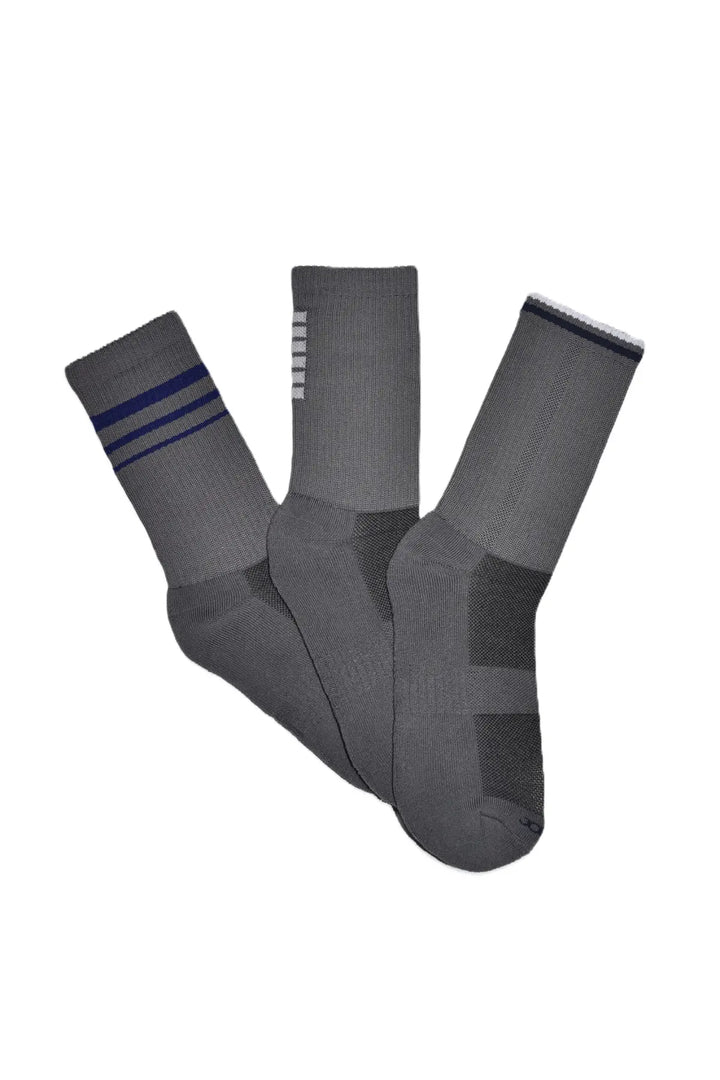 medias canilleras deportivas JOGO, diseño clásico y versátil se adapta perfectamente a tu día a día, ya sea para acompañar tu look casual o tu rutina deportiva