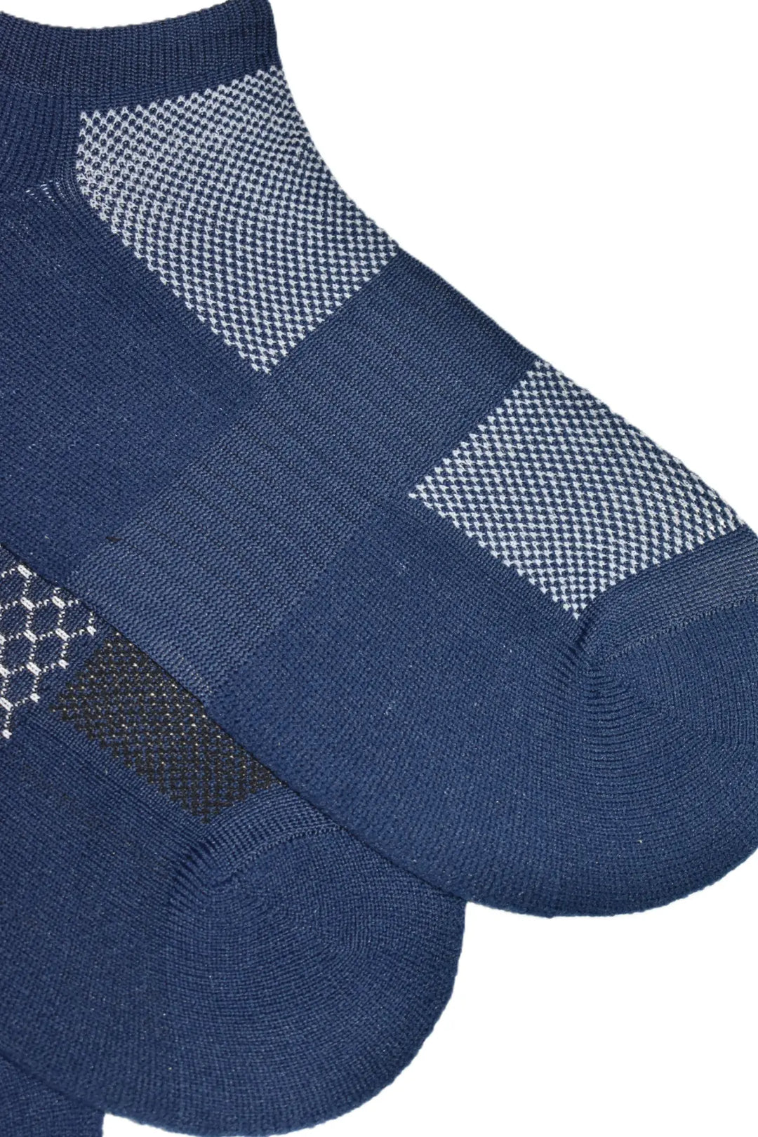 medias taloneras deportivas JOGO, diseño clásico y versátil se adapta perfectamente a tu día a día, ya sea para acompañar tu look casual o tu rutina deportiva