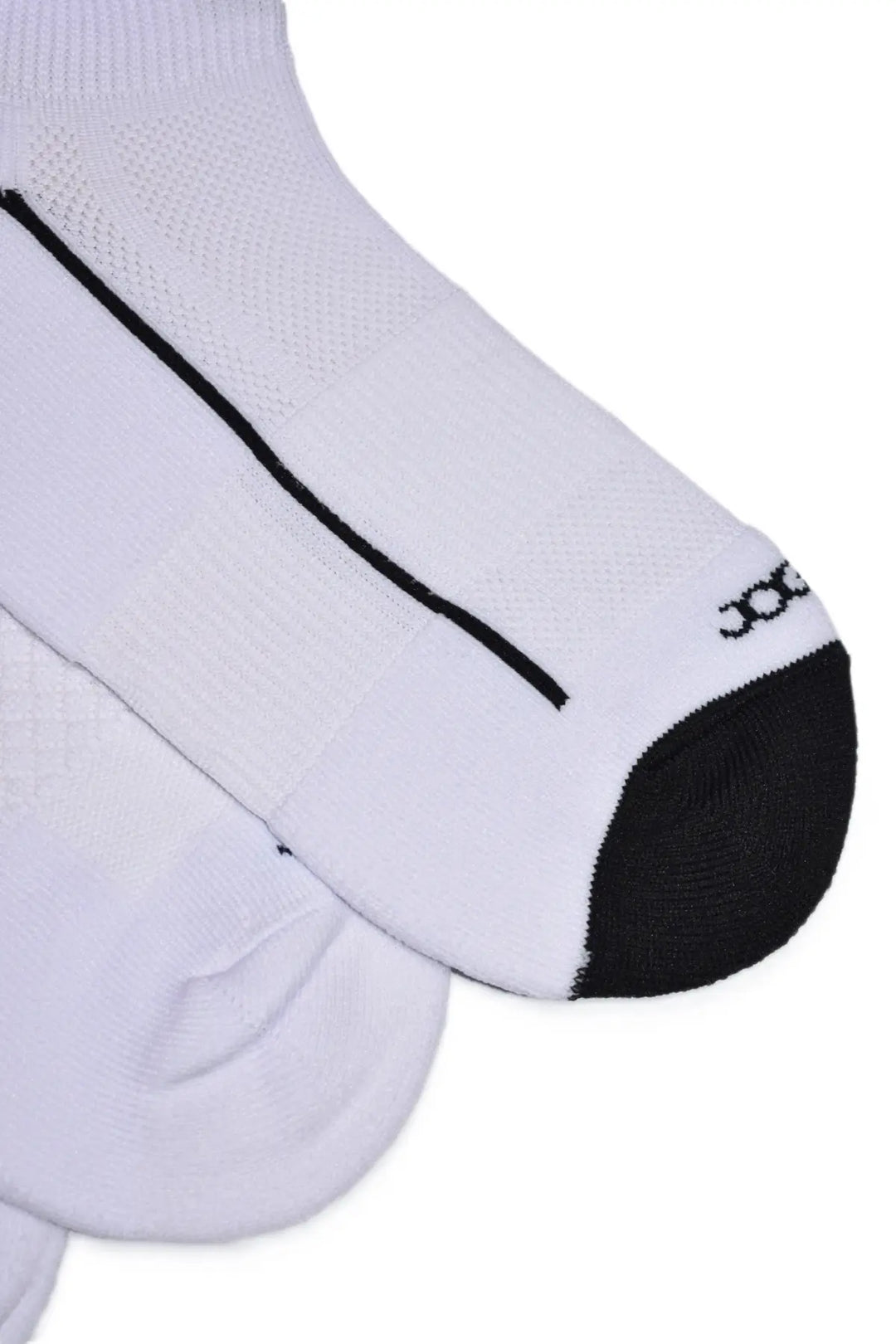 medias taloneras deportivas JOGO, diseño clásico y versátil se adapta perfectamente a tu día a día, ya sea para acompañar tu look casual o tu rutina deportiva