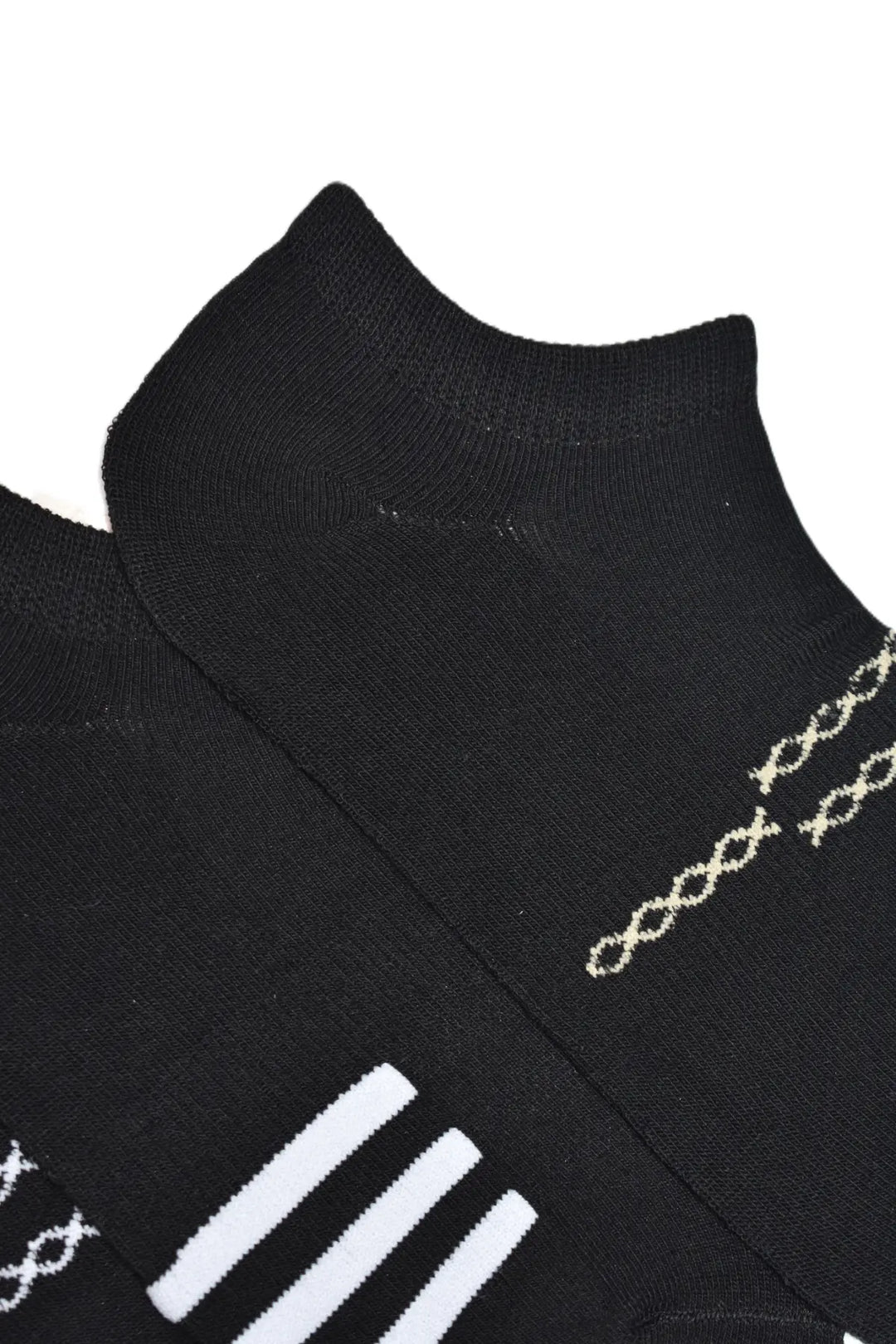 medias taloneras JOGO en algodón, diseño clásico y versátil se adapta perfectamente a tu día a día, ya sea para acompañar tu look casual o tu rutina deportiva